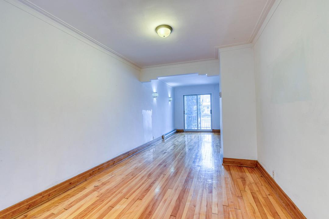 4 - 2710-2714 Rue Sherbrooke Est, Montréal, QC