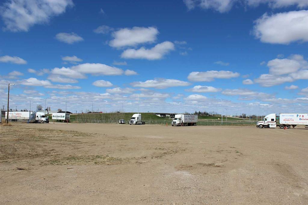 143078 15 Avenue West, Millicent, AB