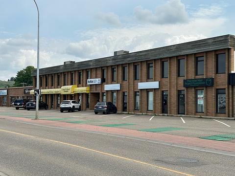941 South Railway Street, Medicine Hat, AB