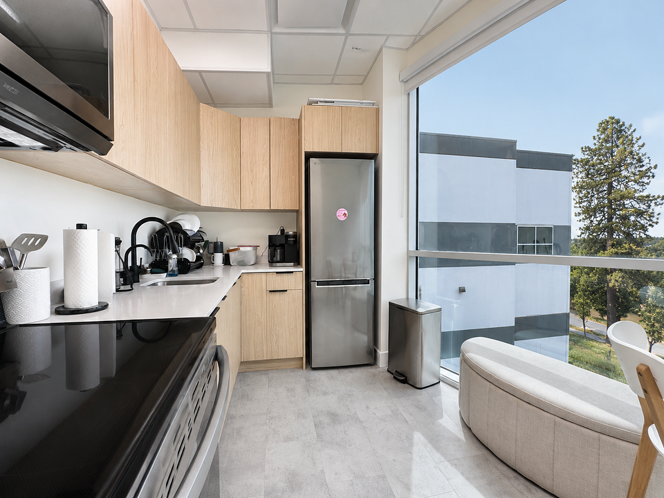 210 - 15315 66 Avenue, Surrey, BC
