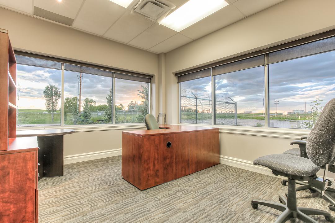 100 - 402084 81 Street East, Aldersyde, AB