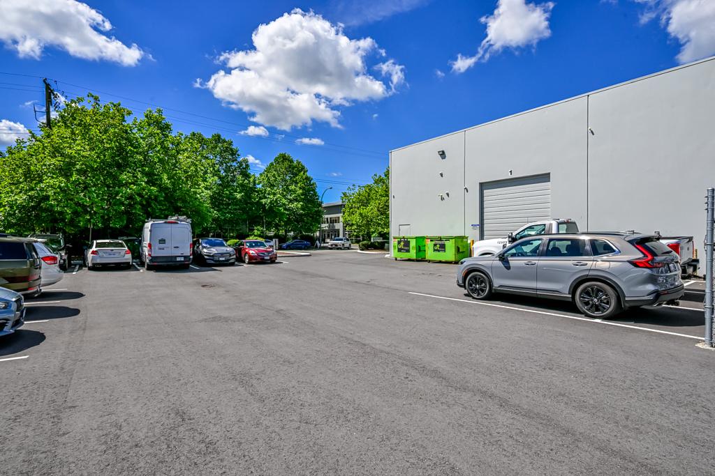 101 - 6554 176 Street, Surrey, BC