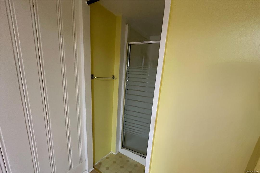 1043 Belmont Avenue, Victoria, BC
