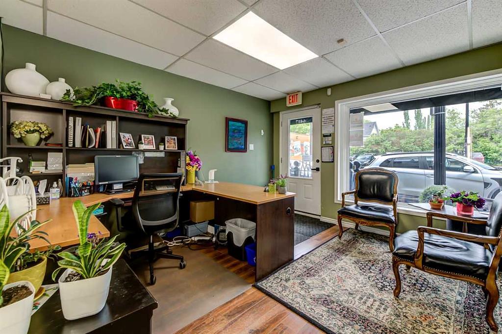 6417 112 Avenue Northwest, Edmonton, AB