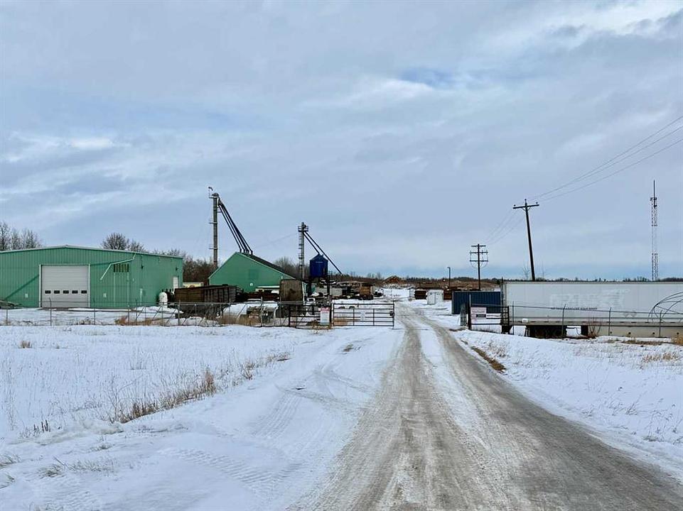 255048 Township Road 424, Ponoka County, AB