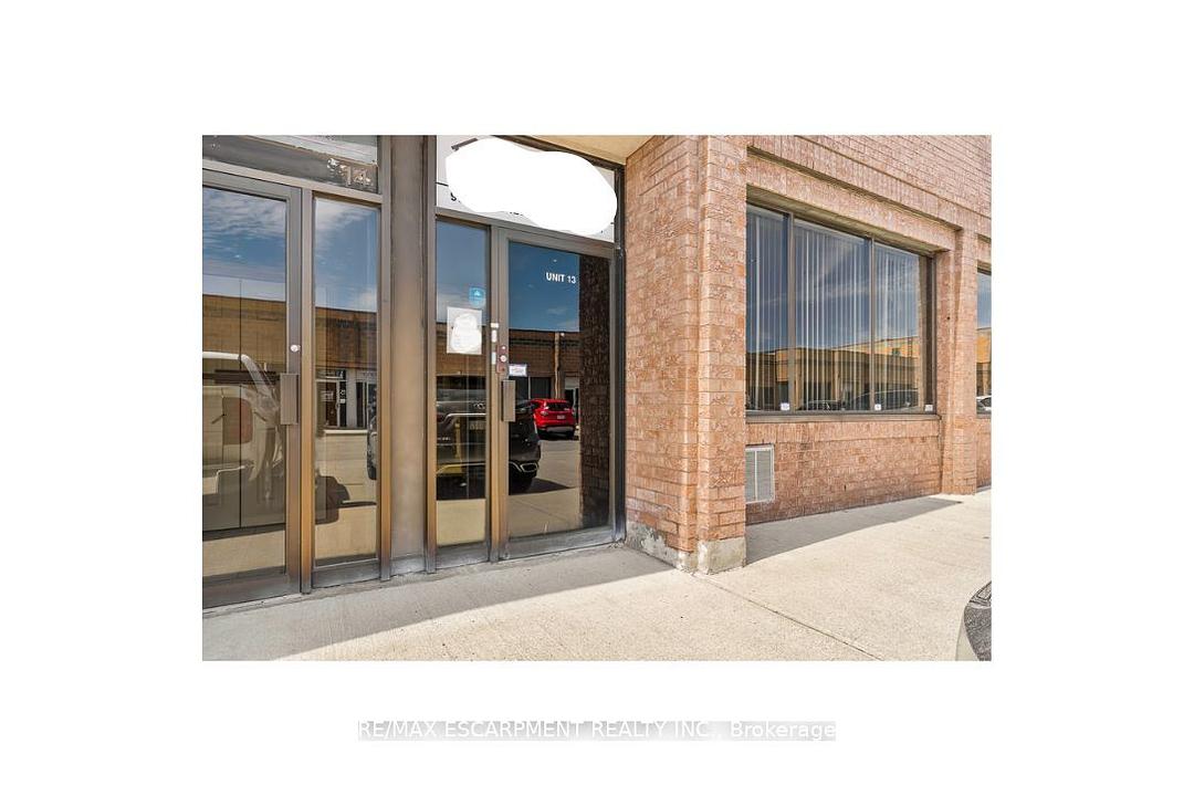 13 - 2400 Wyecroft Road, Oakville, ON