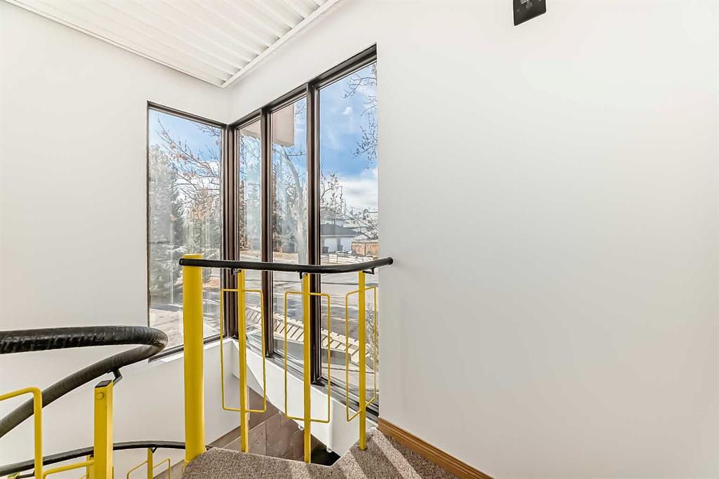 Lower - 2139 4 Avenue Northwest, Calgary, AB