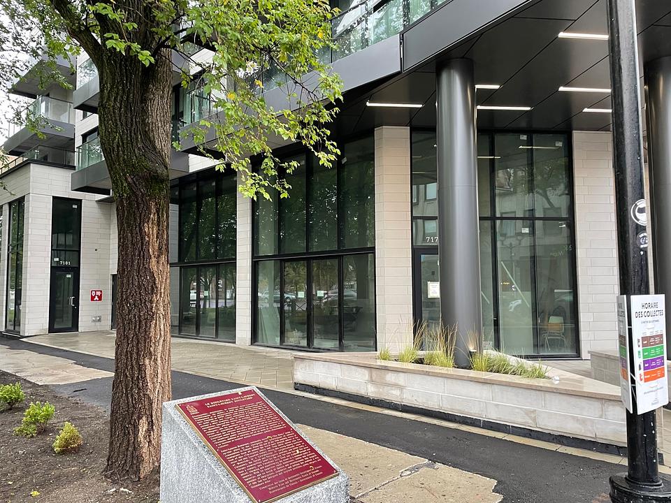 7179-7181 Boulevard Saint-Laurent, Montréal, QC