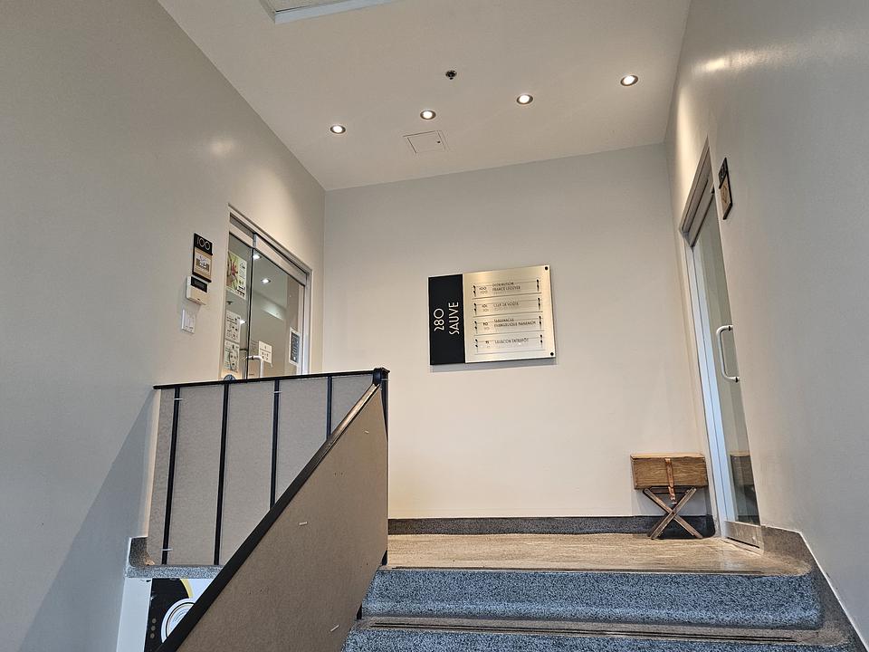 280 Rue Sauvé Ouest, Montréal, QC