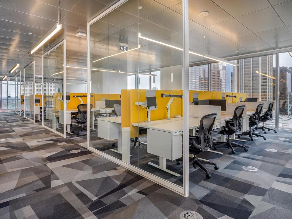 2400 - 685 Centre Street South, Calgary, AB