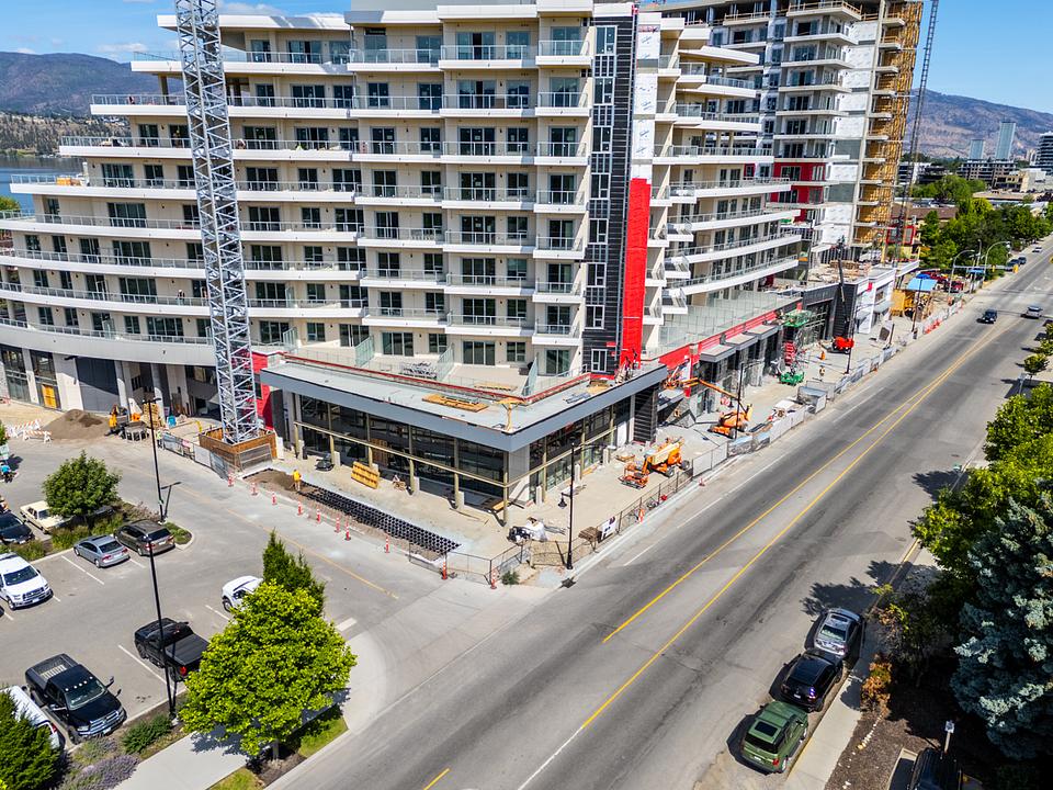 CRU 2 - 3300 Lakeshore Road, Kelowna, BC