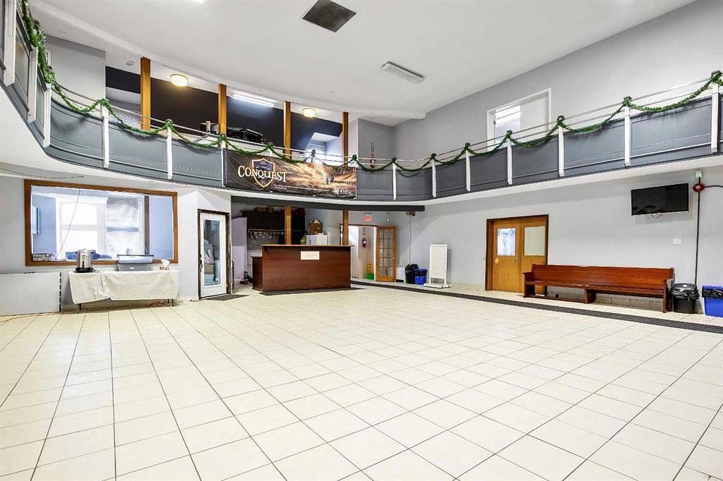 1405 8 Avenue Southeast, Calgary, AB