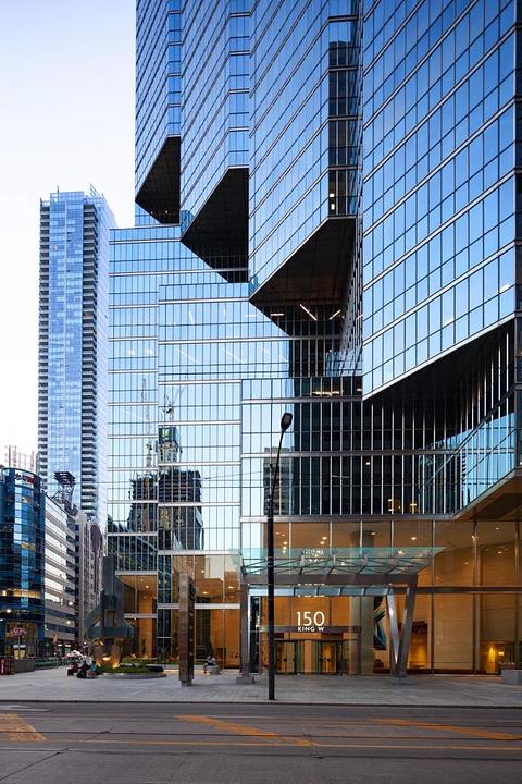 C-114 - 150 King Street West, Toronto, ON