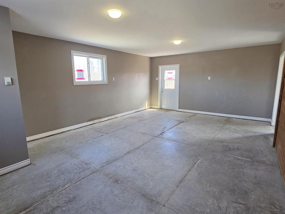 128 Beach Road, Shelburne, NS