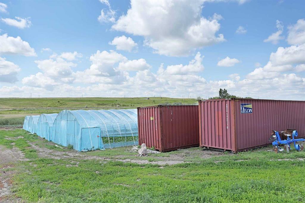 185077 RR153, Rural Newell, County of, AB