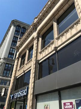 245 Portage Ave, Winnipeg, MB