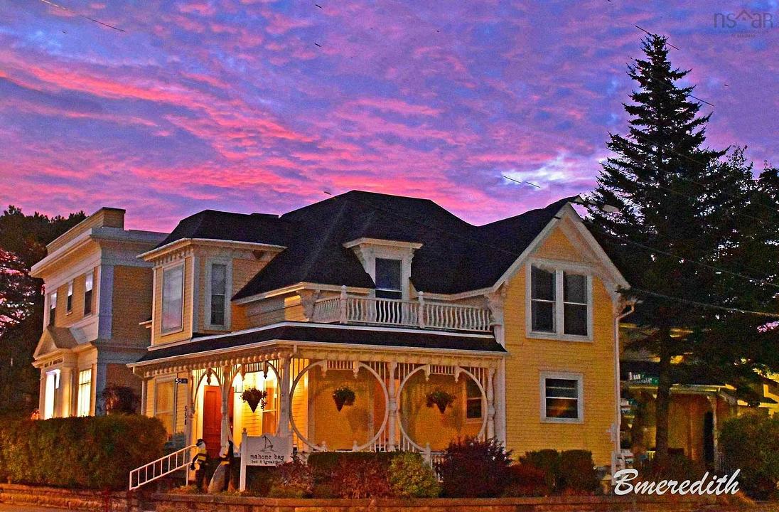 558 Main Street, Mahone Bay, NS