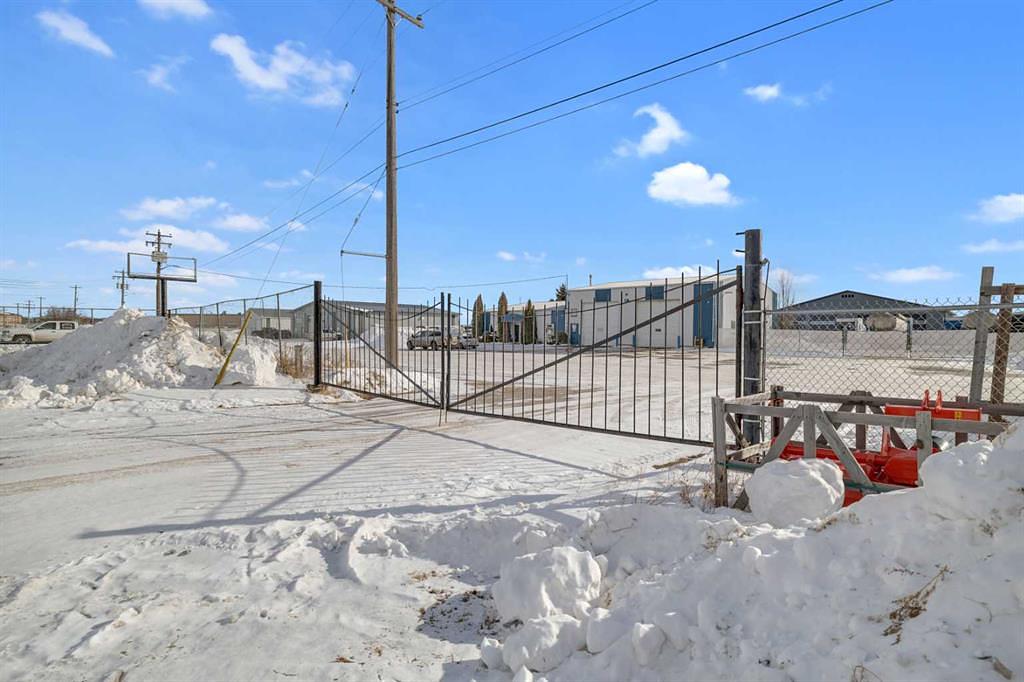 6606 42 Avenue, Ponoka, AB