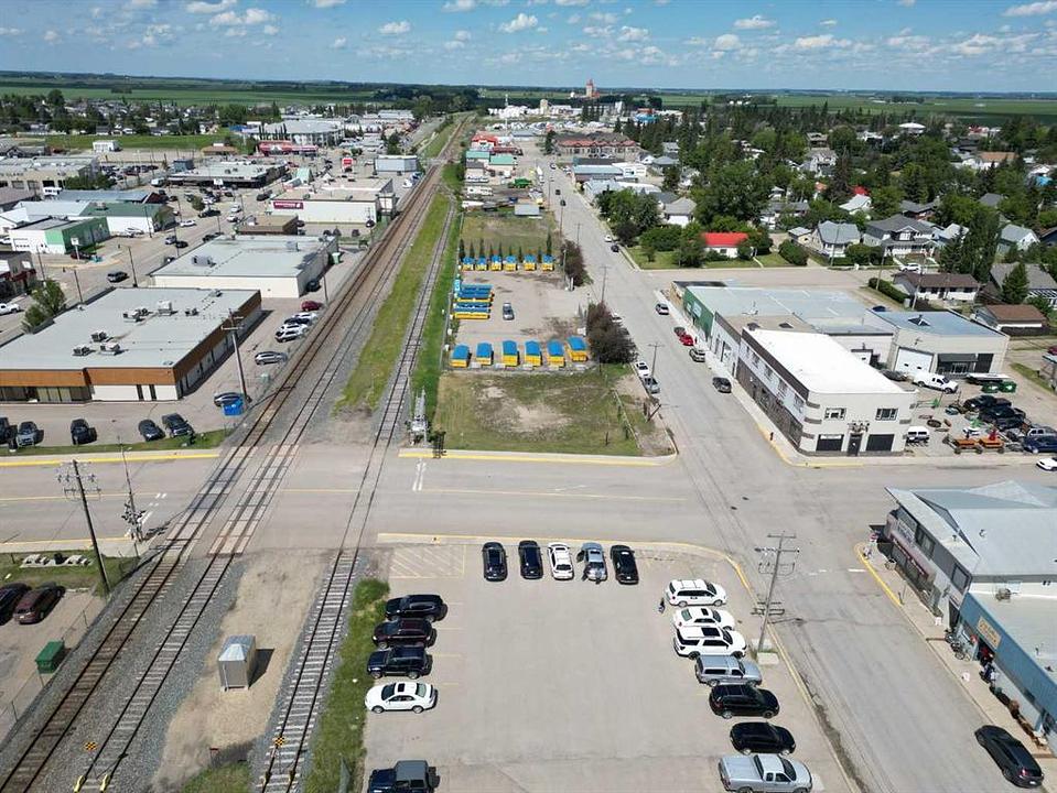 4950 49 Avenue, Olds, AB