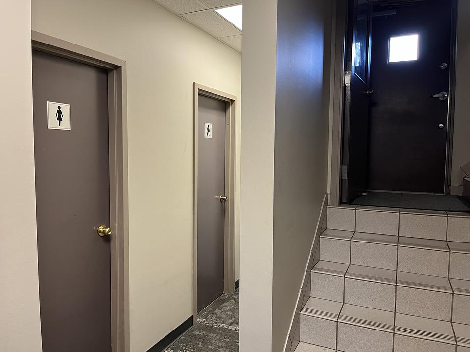 102 - 10706 King George Boulevard, Surrey, BC