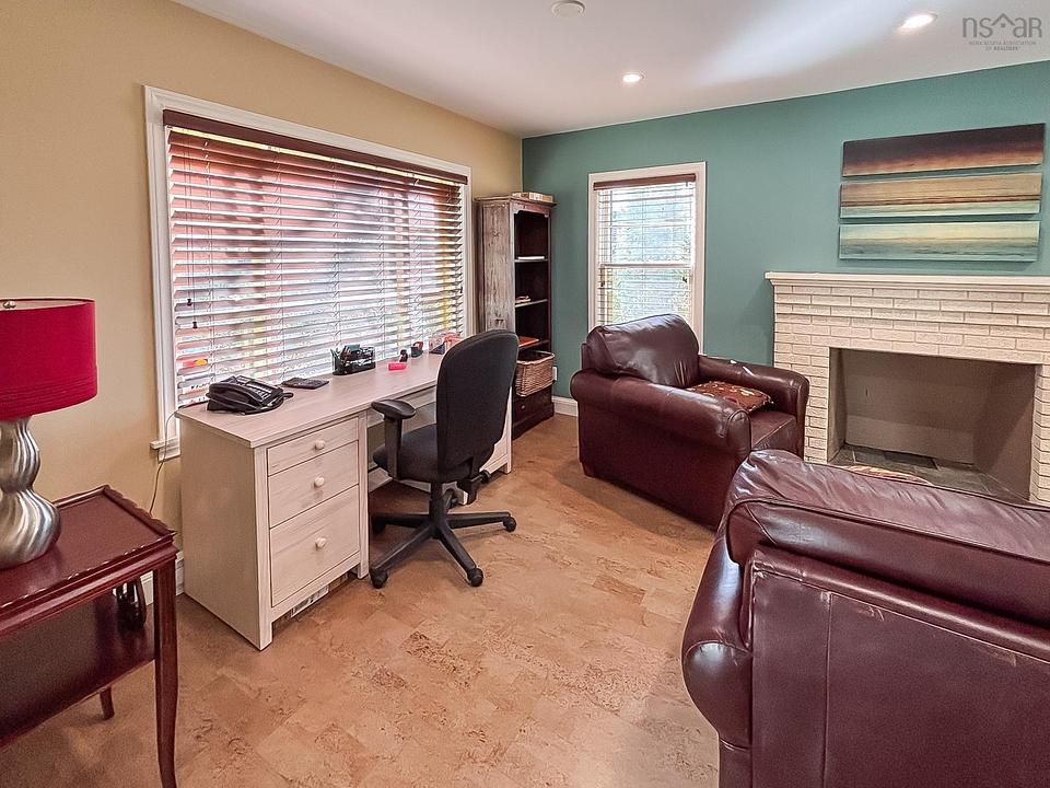 180 Dufferin Street, Bridgewater, NS