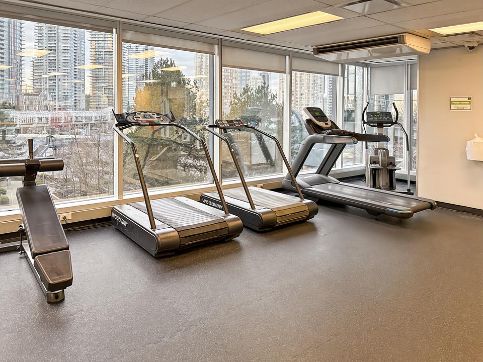 2600 - 4720 Kingsway, Burnaby, BC
