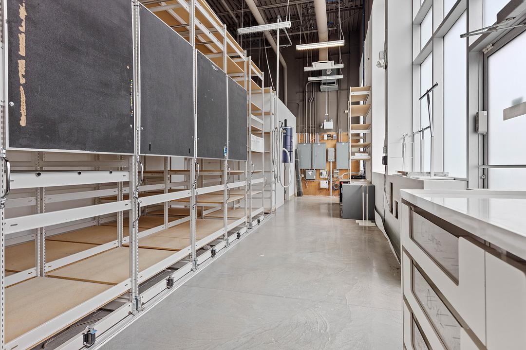 4 - 575 Industrial Avenue, Ottawa, ON