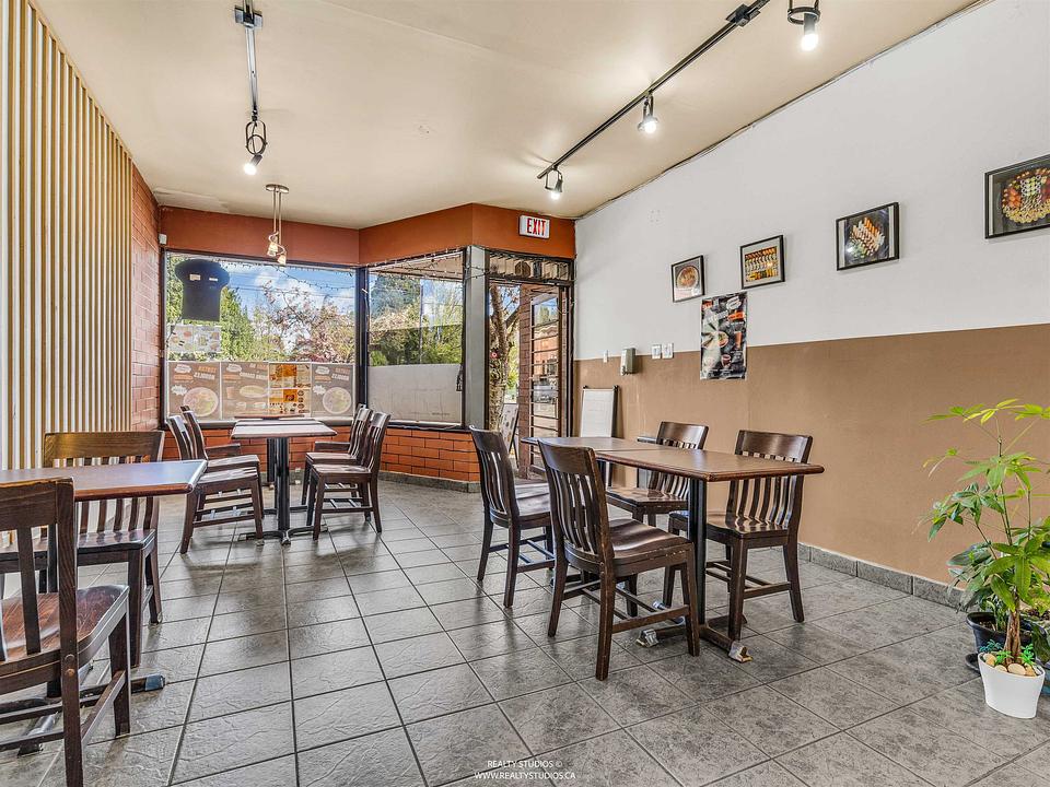 4572 West 10th Avenue, Vancouver, BC