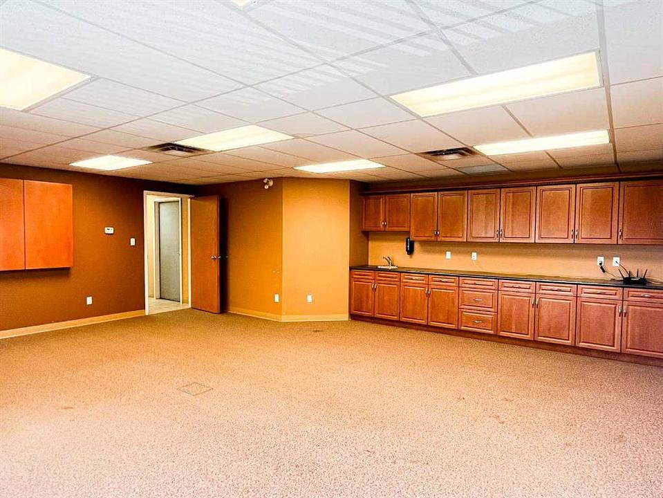 2450 South Highway Drive Southeast, Redcliff, AB