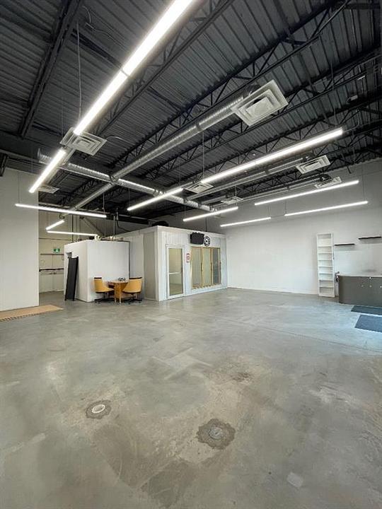 5335 Dufferin Boulevard Southeast, Calgary, AB