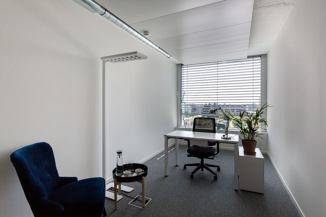 Unit 100 - 310 Miwate Pvt, Priv, ON