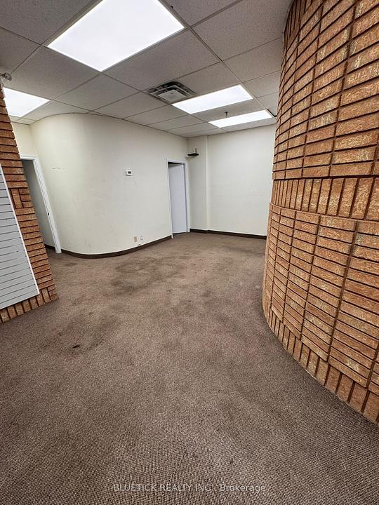 19 - 12 Bram Court, Brampton, ON