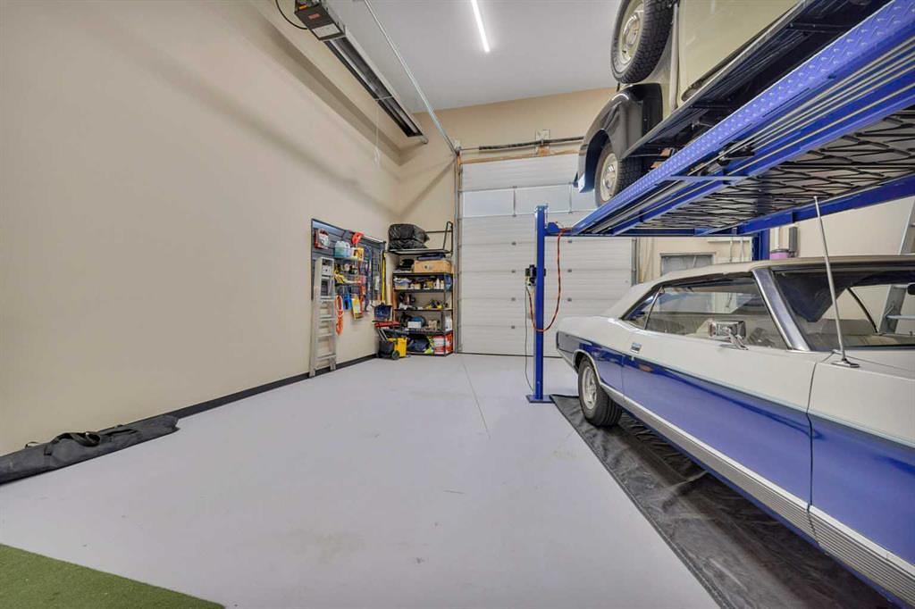 7 - 7471 Edgar Industrial Bend, Red Deer, AB