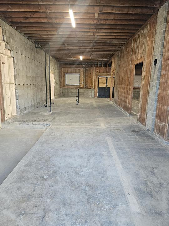 27271 Fraser Highway, Langley Township, BC