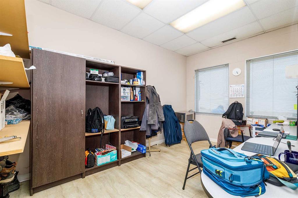 6104 67A Street, Red Deer, AB