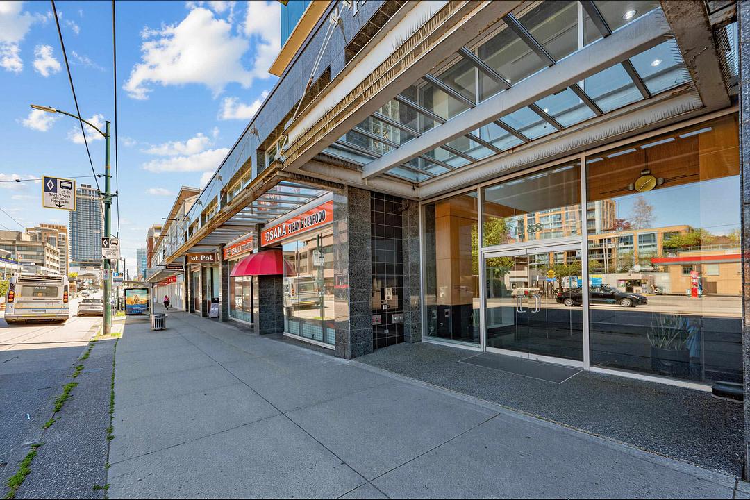 402 - 1788 West Broadway, Vancouver, BC