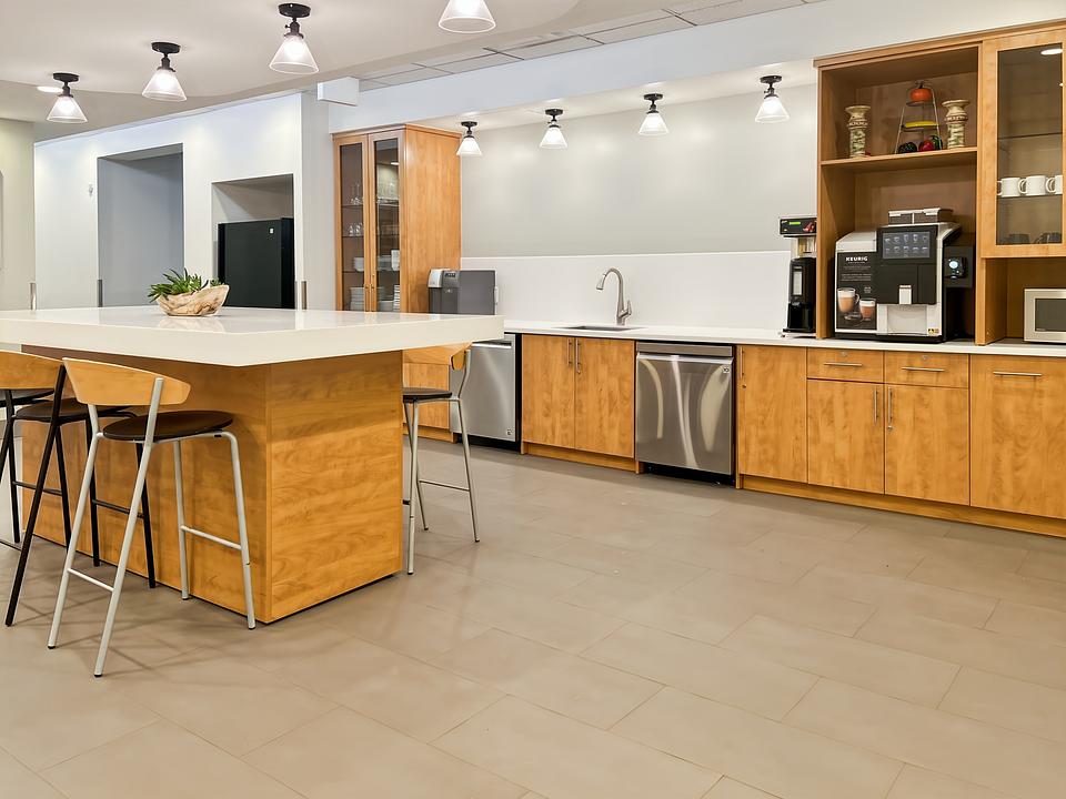 6th Floor - 675 Cochrane Drive, Markham, ON
