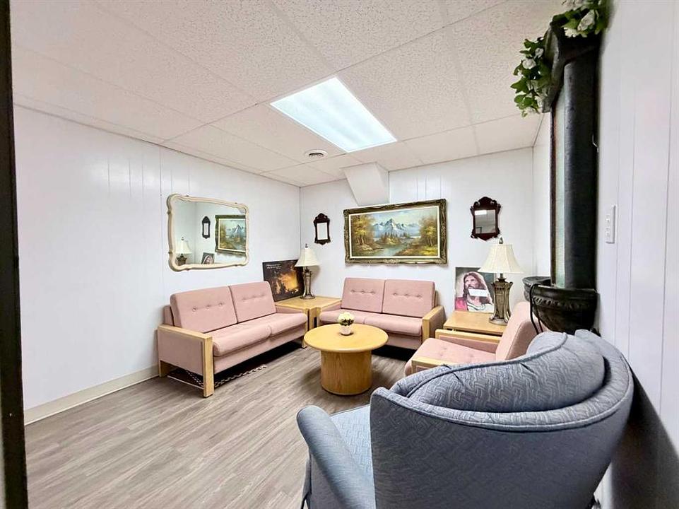 4706 50 Street, Mayerthorpe, AB