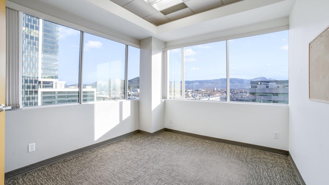710 - 1708 Dolphin Avenue, Kelowna, BC