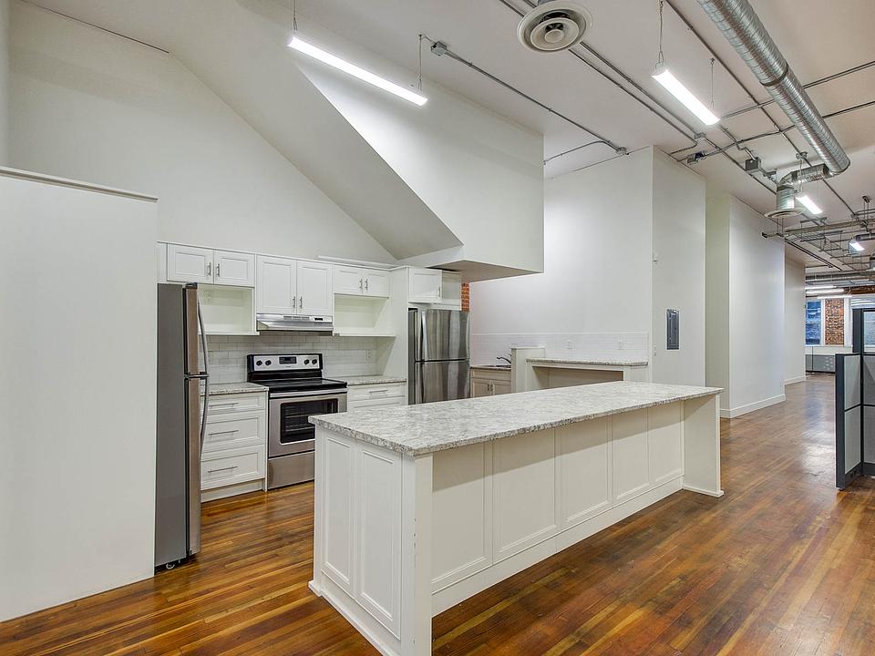 43 W Hastings St, Vancouver, BC