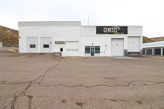 602 13 Street Southeast, Medicine Hat, AB