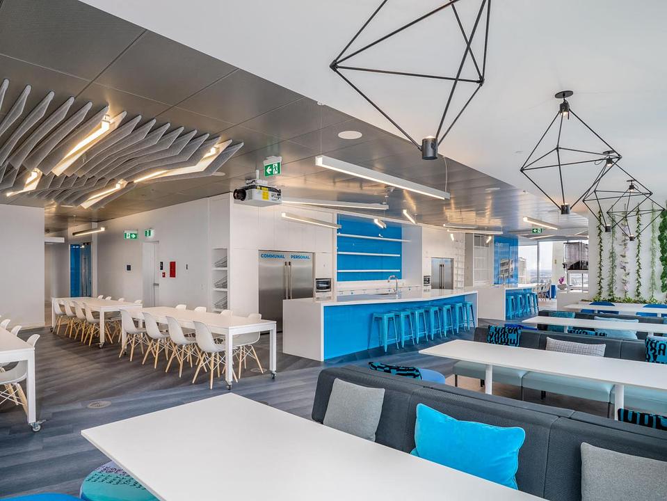 2300 - 685 Centre Street South, Calgary, AB