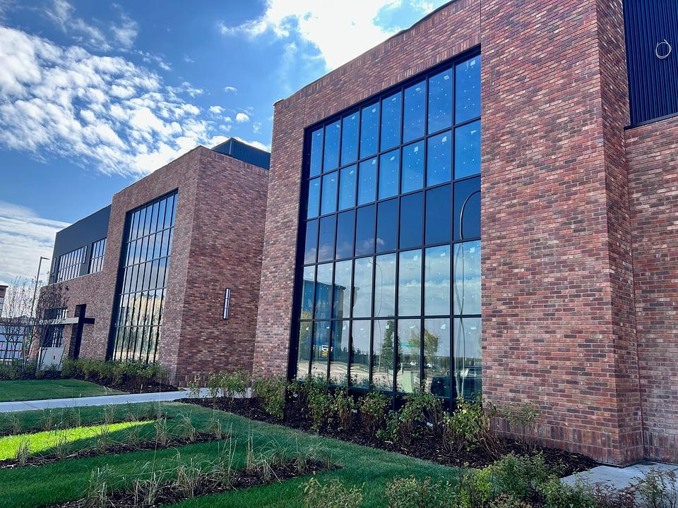 200/210 - 895 Pembina Road, Sherwood Park, AB