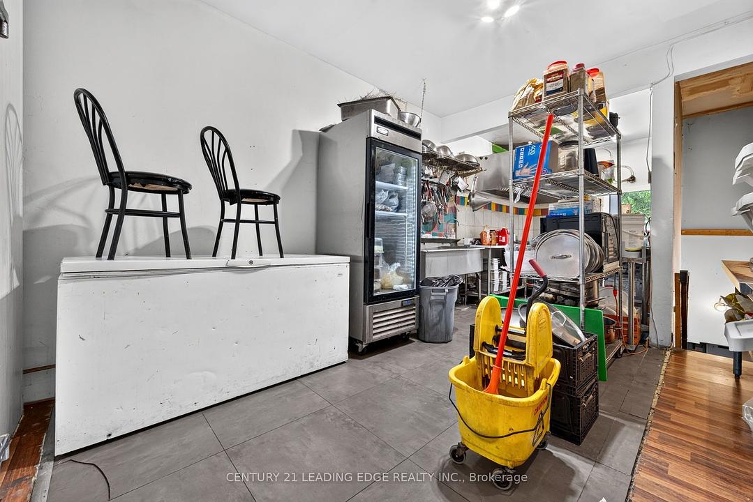 741 Pharmacy Avenue, Toronto, ON