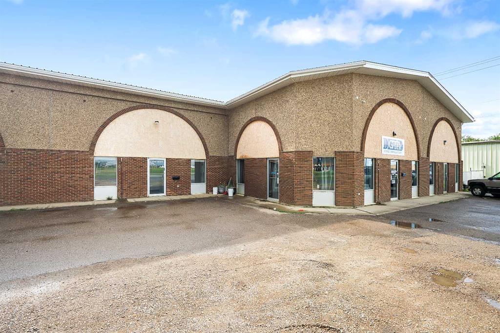 2 - 5702 50 Avenue, Lloydminster, AB