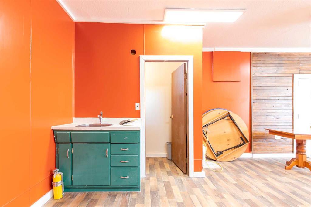 60 Main Avenue Northwest, Glenwood, AB