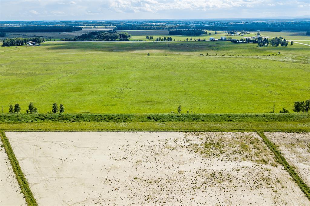 11 Metaldog Drive, Clearwater County, AB