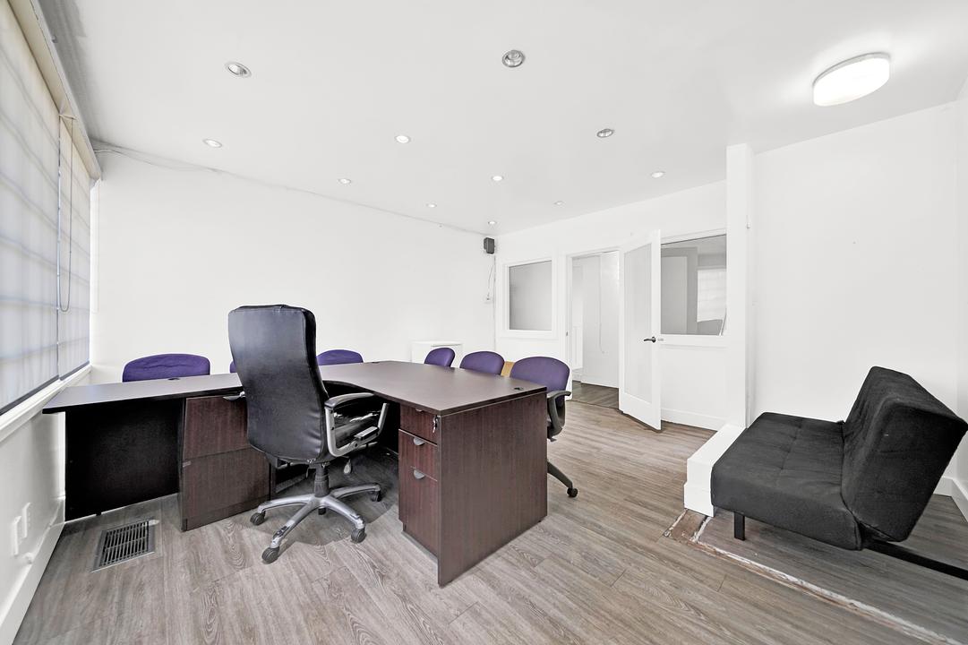 6625 Fraser St, Vancouver, BC