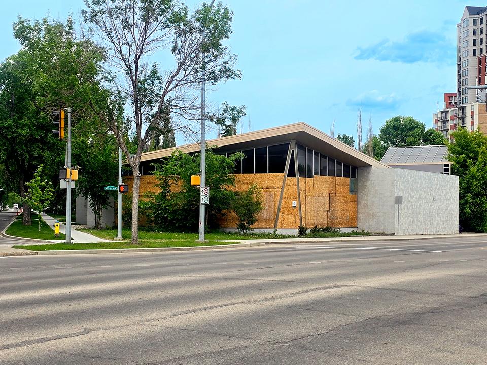 10351 92 Street Northwest, Edmonton, AB