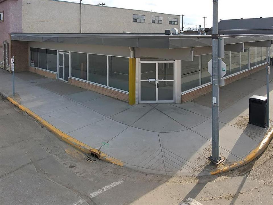 4901 - 52 Avenue, High Prairie, AB